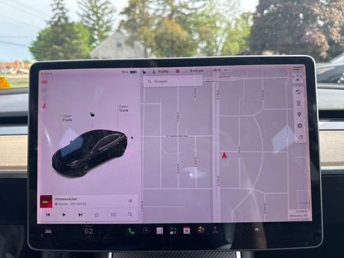 Used 2018 Tesla Model 3 Mid Range RWD image 23