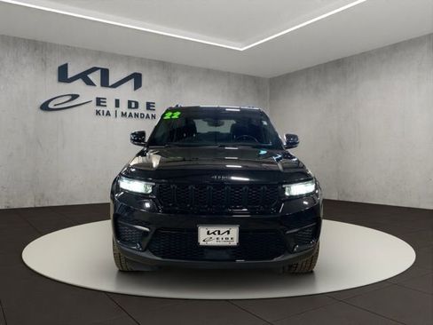 Used 2022 Jeep Grand Cherokee Altitude image 2