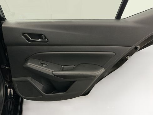 Used 2025 Nissan Altima 2.5 SV image 30