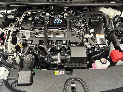 Used 2022 Toyota Corolla LE FWD image 27