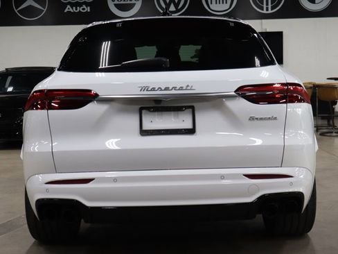 Used 2023 Maserati Grecale Modena image 4