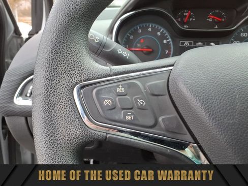 Used 2017 Chevrolet Cruze LT image 21