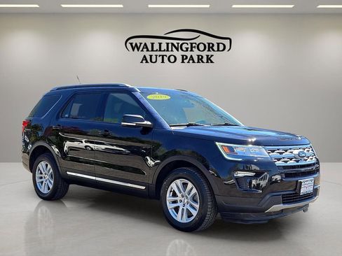 Used 2019 Ford Explorer XLT w/ Equipment Group 201A AWD/4WD image 3
