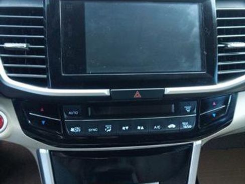 Used 2016 Honda Accord EX-L image 27