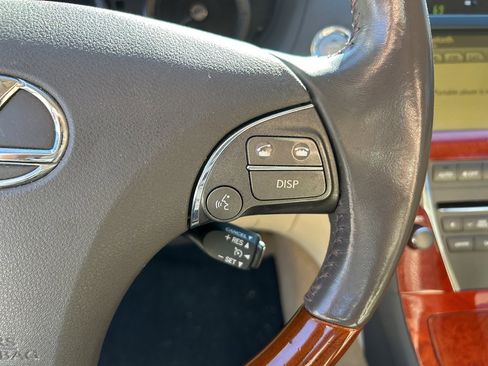 Used 2011 Lexus ES 350 image 18