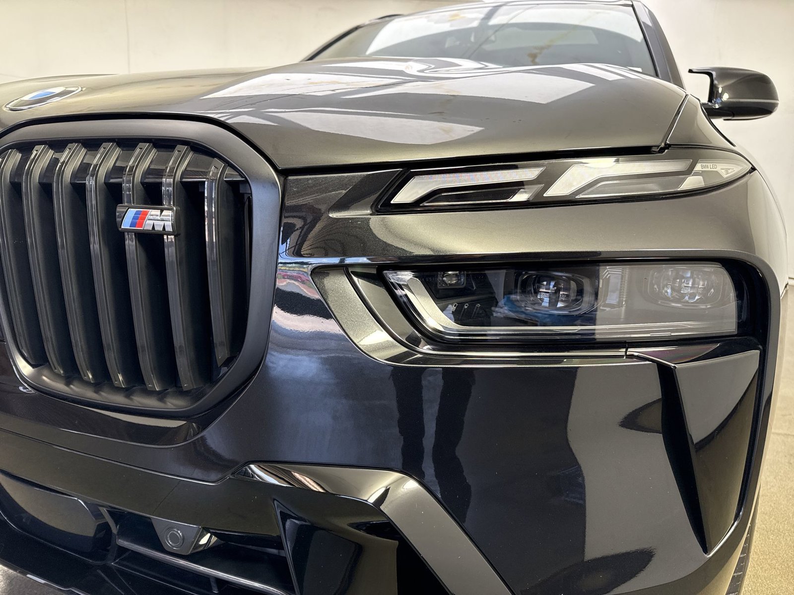 Used 2025 BMW X7 M60i w/ Executive Package AWD/4WD image 29