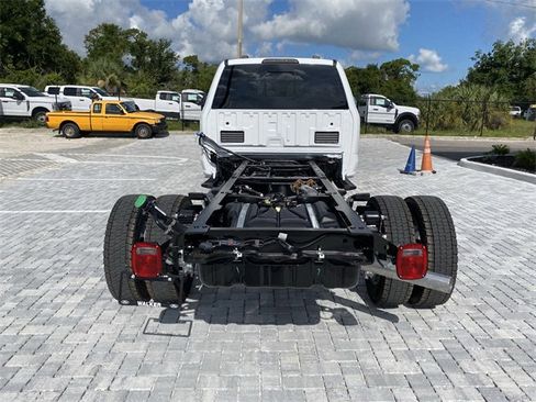 New 2025 Ford F450 XL w/ XL Chrome Package image 51
