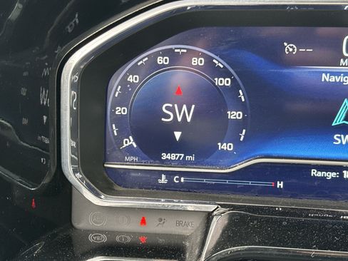 Used 2024 Chevrolet Silverado 2500 LT image 21