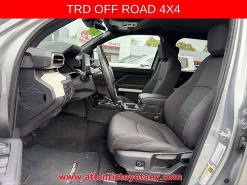 Certified 2024 Toyota Tacoma TRD Off-Road AWD/4WD image 11
