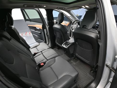 Used 2024 Volvo XC90 B5 Plus AWD/4WD image 50