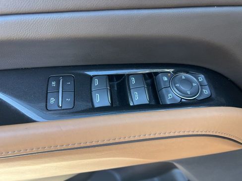 Used 2022 Cadillac Escalade Premium Luxury RWD image 78