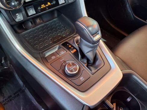 Certified 2023 Toyota RAV4 XLE Premium AWD/4WD image 27