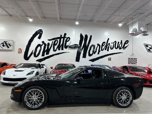 Used 2011 Chevrolet Corvette Coupe w/ Preferred Equipment Group image 2