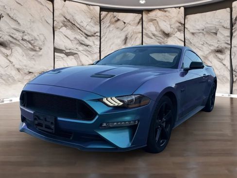 Used 2021 Ford Mustang GT Premium w/ Equipment Group 401A RWD image 2