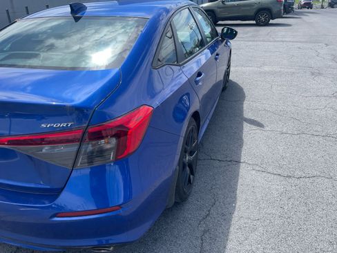 Used 2024 Honda Civic Sport image 3