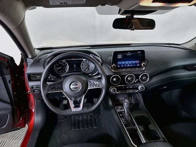 Used 2024 Nissan Sentra SV FWD image 21