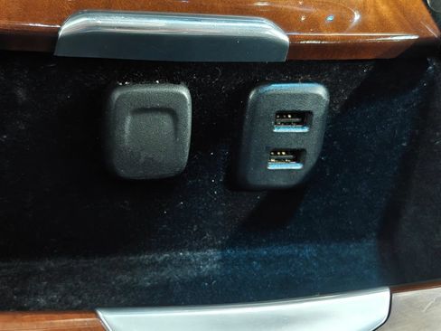 Used 2019 Cadillac Escalade Luxury AWD/4WD image 56