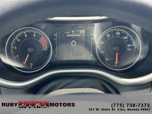 Used 2017 Jeep Cherokee Latitude w/ Safety/Convenience Group FWD image 16