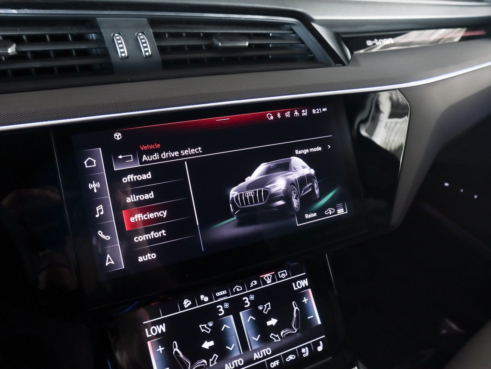 Used 2024 Audi Q8 e-tron Prestige AWD/4WD image 20