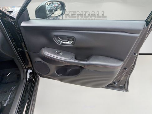 Used 2025 Honda HR-V Sport image 30