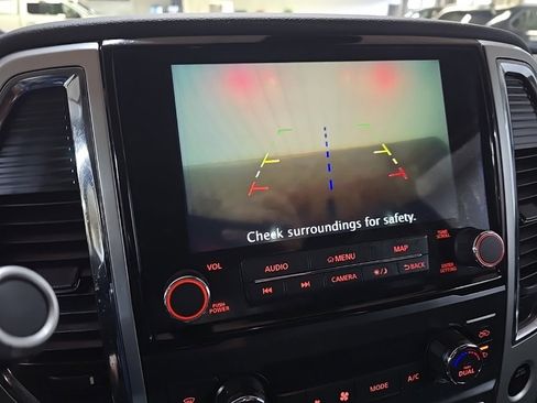 Used 2021 Nissan Titan SV w/ SV Convenience Package image 23