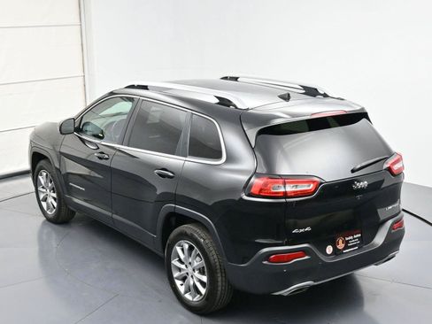 Used 2018 Jeep Cherokee Limited AWD/4WD image 29