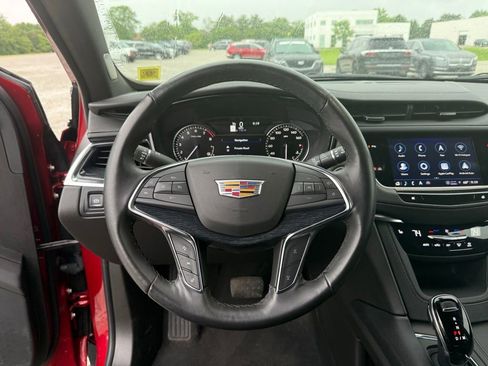 Certified 2024 Cadillac XT5 Premium Luxury AWD/4WD image 20