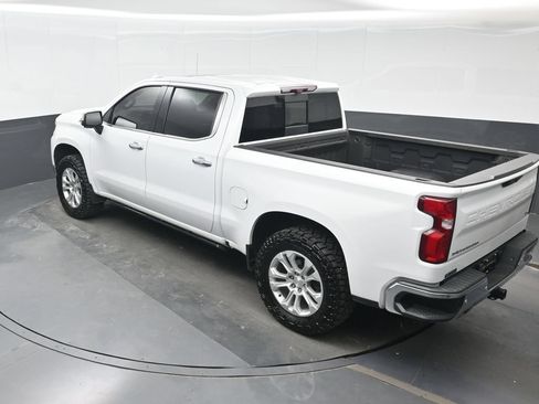Used 2022 Chevrolet Silverado 1500 LTZ w/ LTZ Premium Package AWD/4WD image 19