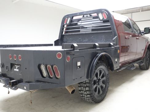 Used 2022 RAM 2500 Laramie w/ Night Edition AWD/4WD image 5