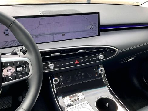 Used 2026 Genesis GV70 2.5T image 6