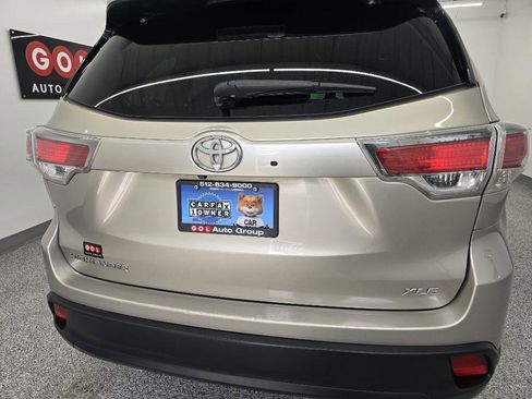 Used 2015 Toyota Highlander XLE FWD image 8
