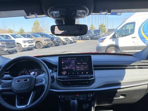 Used 2024 Jeep Compass Sport image 28