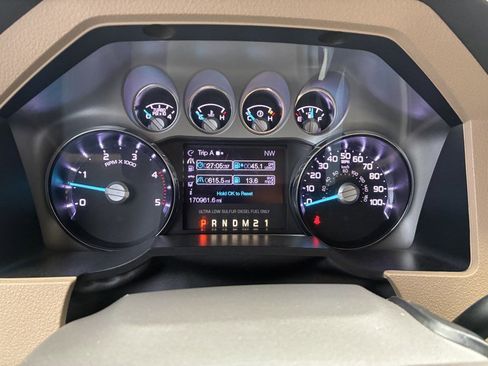 Used 2013 Ford F250 Lariat w/ Chrome Pkg image 11