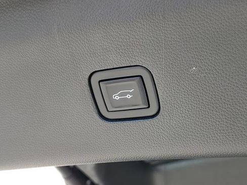 Used 2023 Buick Enclave Essence w/ Trailering Package, 5000 lbs. AWD/4WD image 33