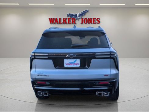 Used 2026 Chevrolet Traverse RS FWD image 4