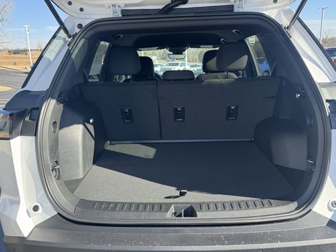 New 2026 Chevrolet Equinox LT w/ Safety and Technology Package image 6