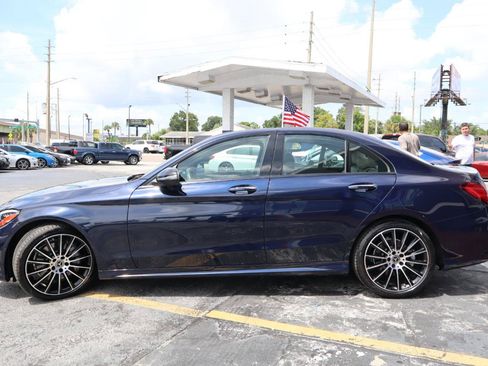 Used 2019 Mercedes-Benz C 300 Sedan image 7