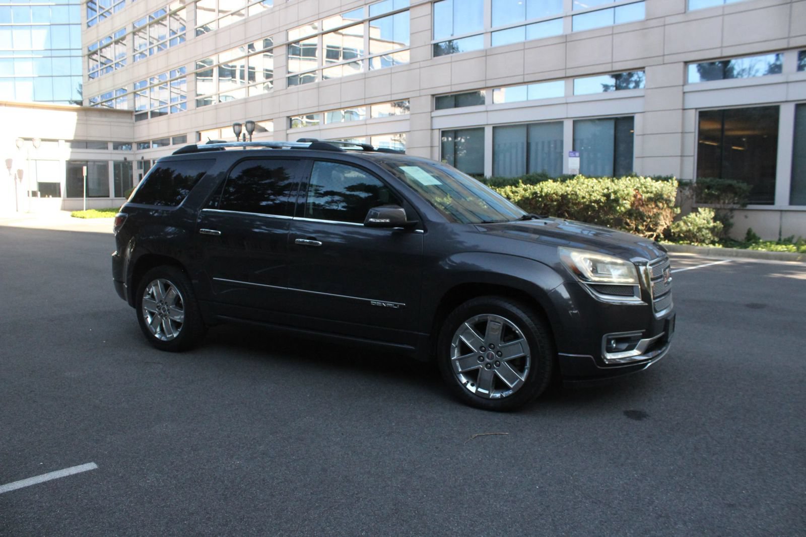 Used 2016 GMC Acadia Denali AWD/4WD image 2
