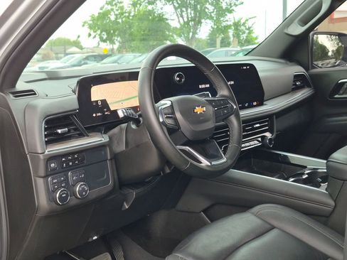 Used 2025 Chevrolet Tahoe LT AWD/4WD image 10