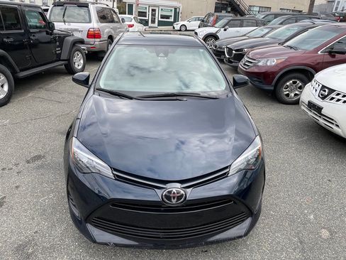 Used 2019 Toyota Corolla LE image 5