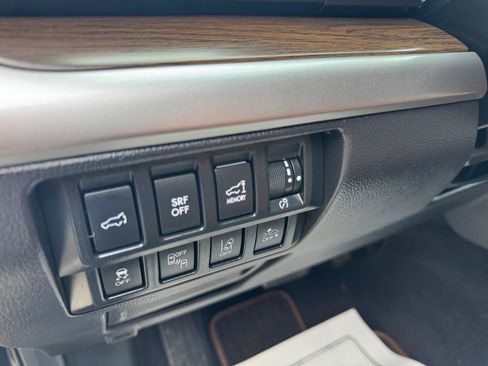 Used 2017 Subaru Outback 2.5i Touring w/ Popular Package #5A image 15