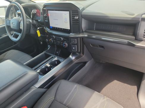Used 2025 Ford F150 STX w/ Equipment Group 200A RWD image 14