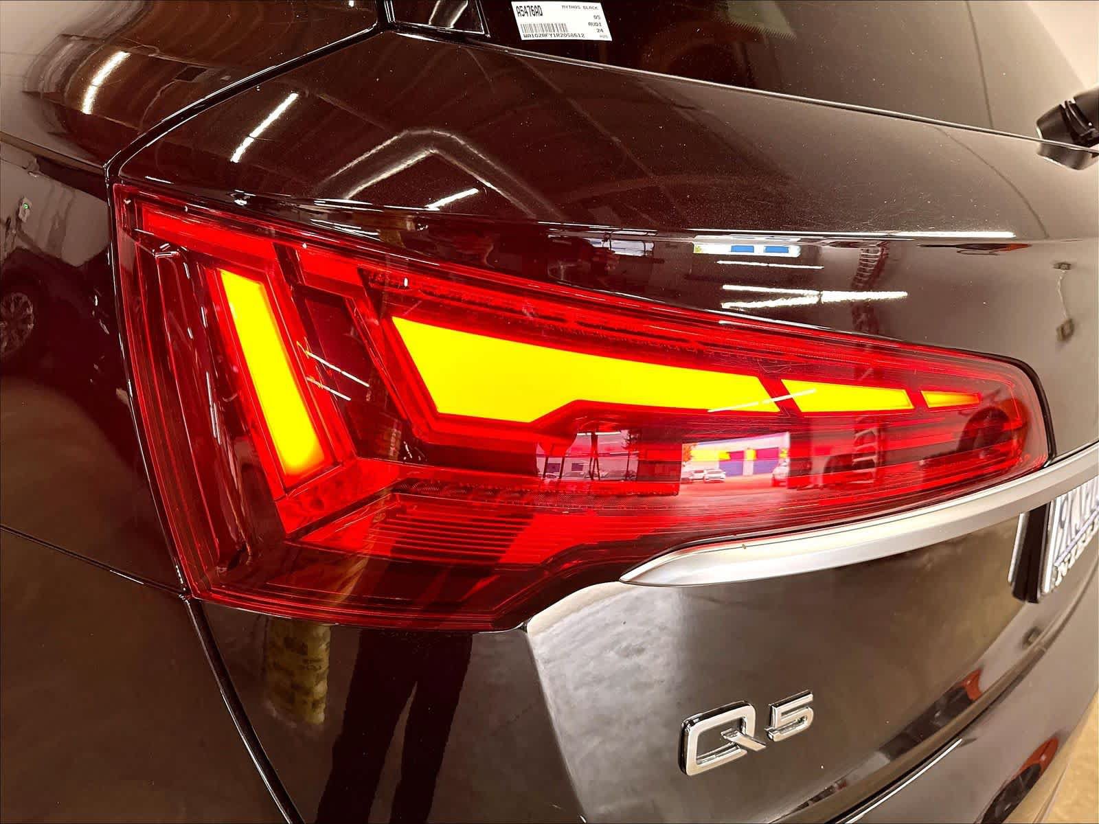 Used 2024 Audi Q5 e Premium AWD/4WD image 31