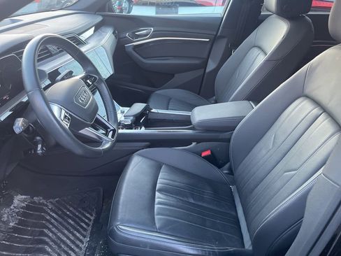 Used 2023 Audi e-tron Premium Plus w/ Premium Plus Package image 5