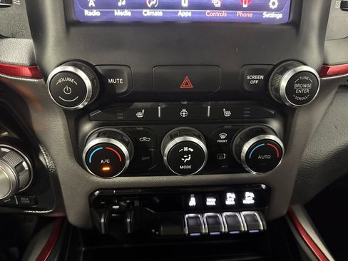 Used 2020 RAM 1500 Rebel w/ Level 2 Equipment Group AWD/4WD image 34
