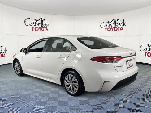Used 2024 Toyota Corolla LE image 6