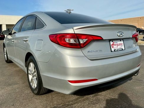 Used 2015 Hyundai Sonata SE image 13