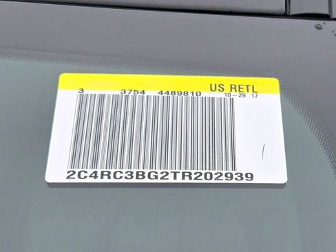 New 2026 Chrysler Pacifica Select AWD/4WD image 32