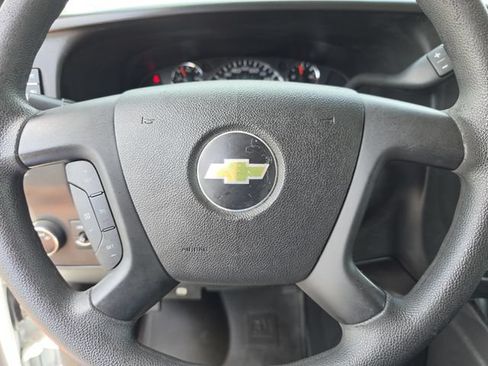 Used 2016 Chevrolet Express 3500 LT w/ LT Preferred Equipment Group RWD image 26