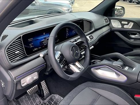 Certified 2025 Mercedes-Benz GLE 53 AMG 4MATIC image 5